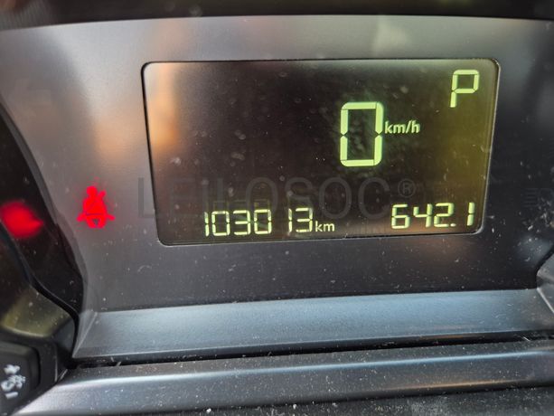 Peugeot 308 · Ano 2016