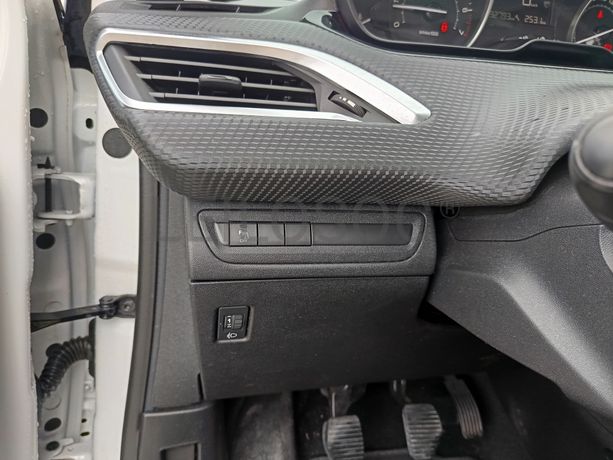 Peugeot 2008 · Ano 2018