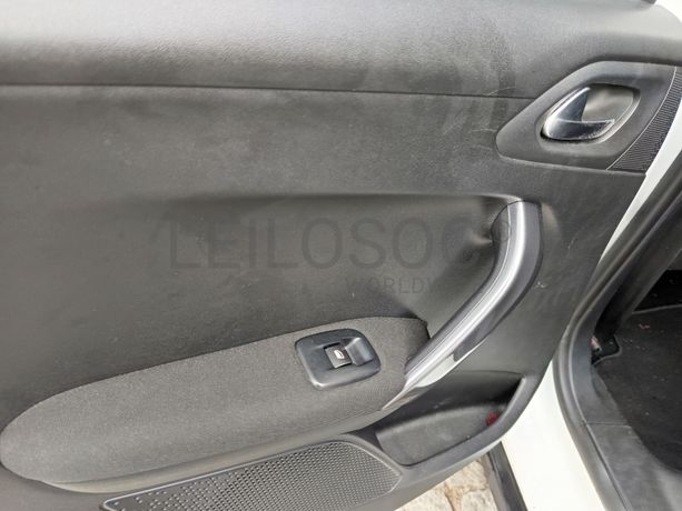 Peugeot 2008 · Ano 2018