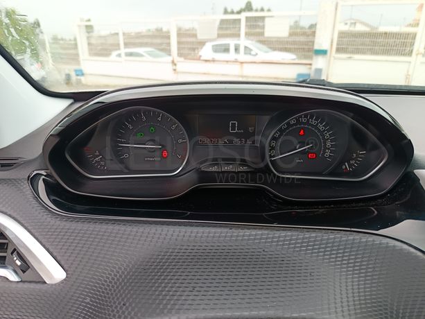 Peugeot 2008 · Ano 2018