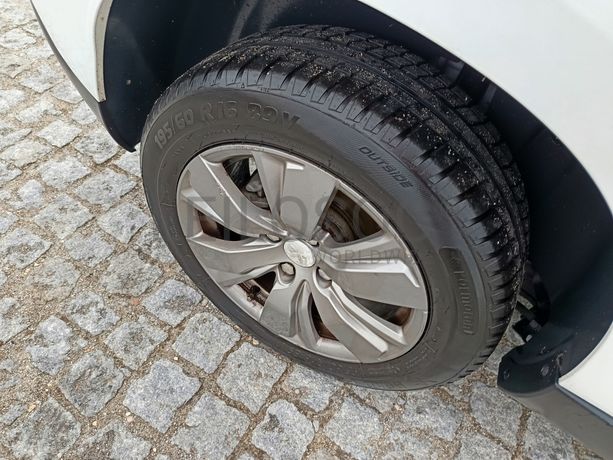 Peugeot 2008 · Ano 2018