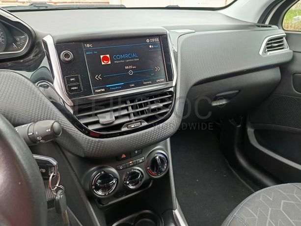 Peugeot 2008 · Ano 2018