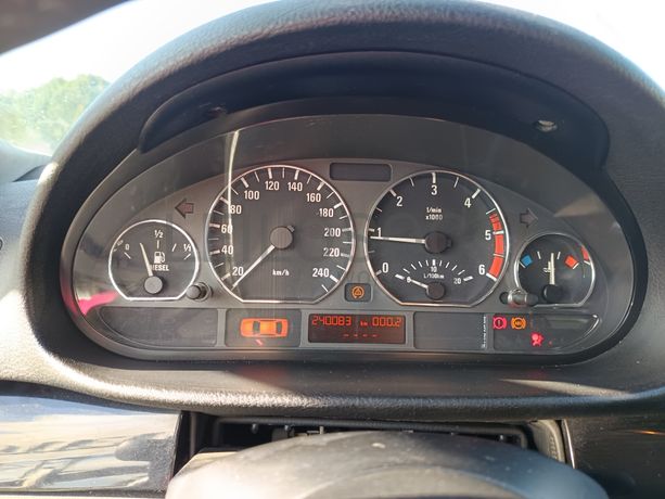 BMW 320d · Ano 2000