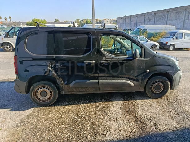 Peugeot Partner · Ano 2020