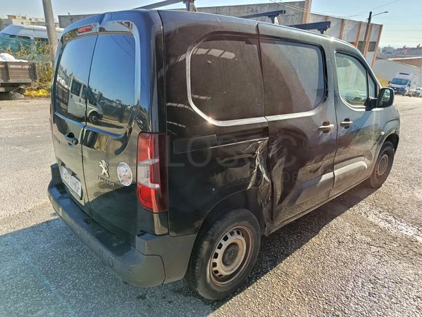 Peugeot Partner · Ano 2020