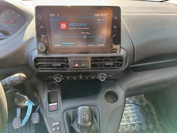 Peugeot Partner · Ano 2020