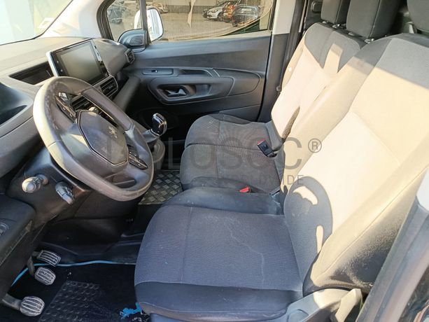 Peugeot Partner · Ano 2020