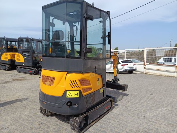 Mini Giratória Infront YFE16 · Ano 2022