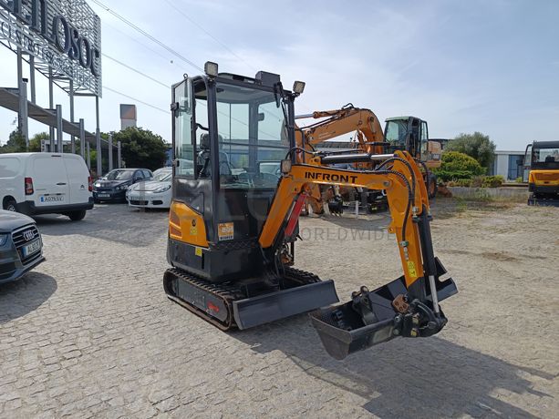 Mini Giratória Infront YFE16 · Ano 2022