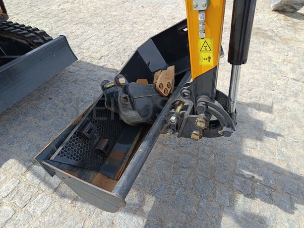 Mini Giratória Infront YFE16 · Ano 2022