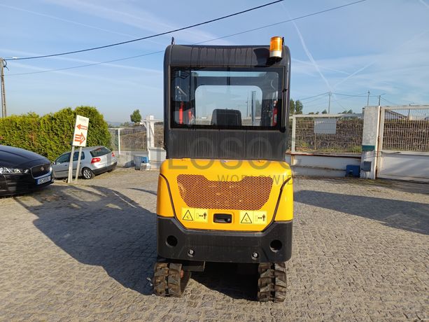 Mini Giratória Infront YFE20 · Ano 2023