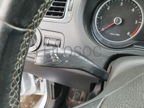 Volkswagen Polo · Ano 2012