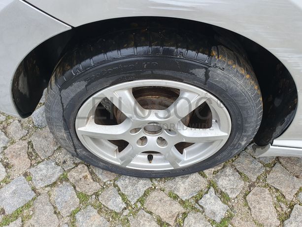 Volkswagen Polo · Ano 2012