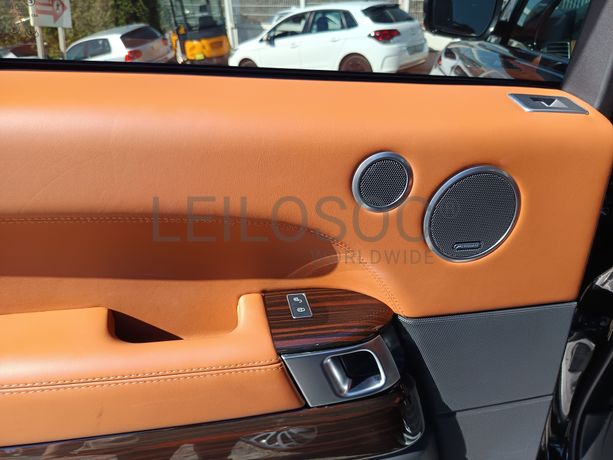 Land Rover Range Rover Autobiography 4.4 SDV8 · Ano 2017