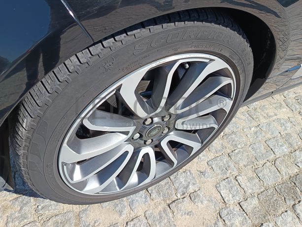 Land Rover Range Rover Autobiography 4.4 SDV8 · Ano 2017