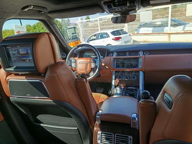 Land Rover Range Rover Autobiography 4.4 SDV8 · Ano 2017