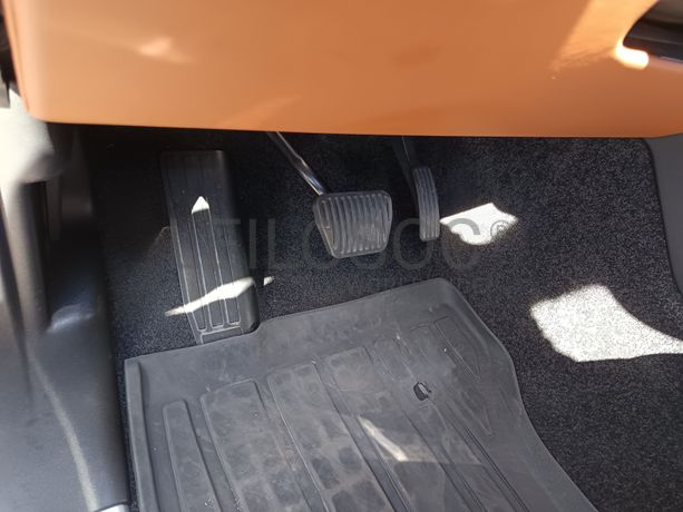 Land Rover Range Rover Autobiography 4.4 SDV8 · Ano 2017