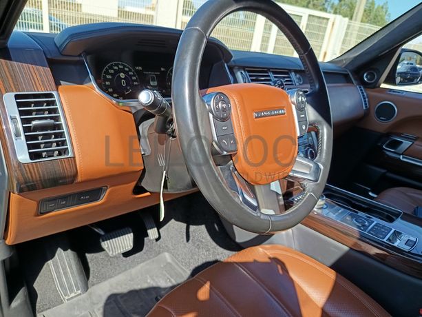 Land Rover Range Rover Autobiography 4.4 SDV8 · Ano 2017