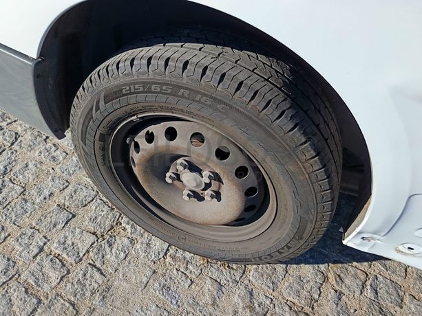 Renault Trafic Caixa 2.0 DCI · Ano 2013