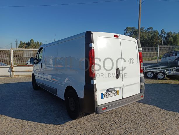 Renault Trafic Caixa 2.0 DCI · Ano 2013