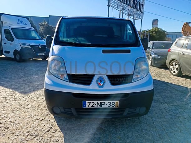 Renault Trafic Caixa 2.0 DCI · Ano 2013