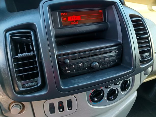 Renault Trafic Caixa 2.0 DCI · Ano 2013