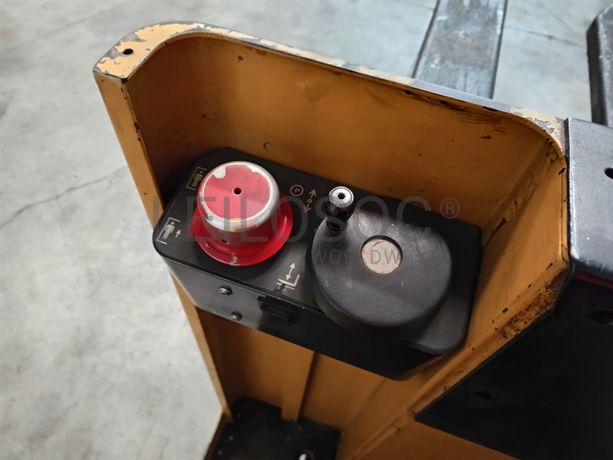 Stacker Samag MAX 2 Preparador de Encomenda · Elétrico · Ano 2001