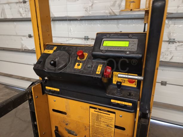 Stacker Yale MO10E Preparador de Encomenda · Elétrico · Ano 2004