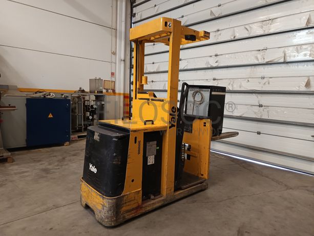 Stacker Yale MO10E Preparador de Encomenda · Elétrico · Ano 2004