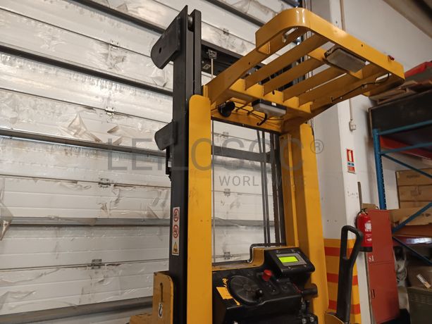 Stacker Yale MO10E AC Preparador de Encomendas · Elétrico · Ano 2015