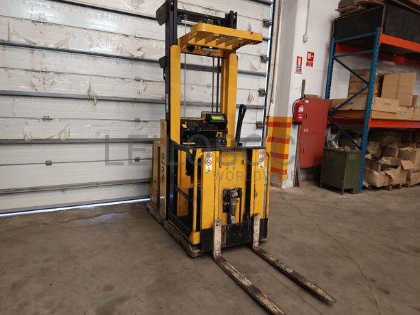 Stacker Yale MO10E AC Preparador de Encomendas · Elétrico · Ano 2015