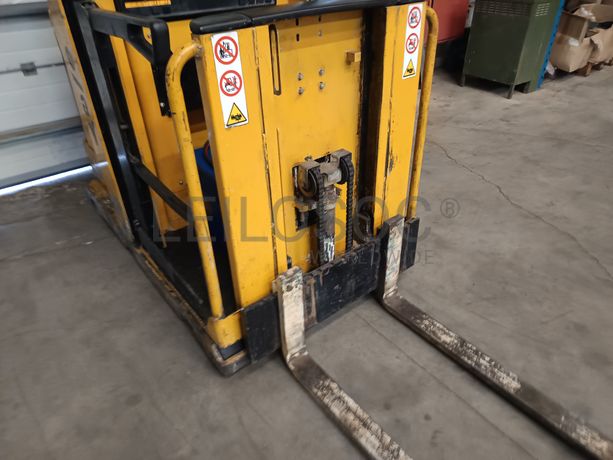 Stacker Yale MO10E AC Preparador de Encomendas · Elétrico · Ano 2015