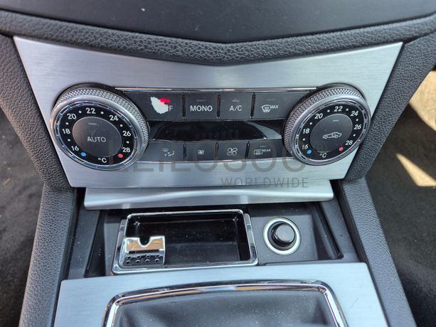 Mercedes-Benz C200 · Ano 2007