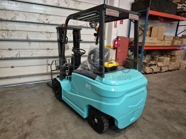 Empilhador Rippa R525D