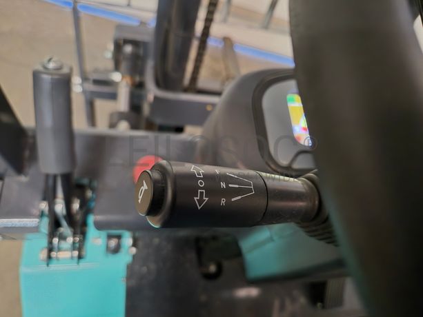 Empilhador Rippa R525D