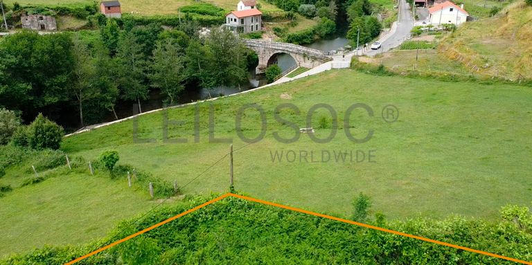 Terreno Rústico com 780 m² · Riba de Mouro, Monção