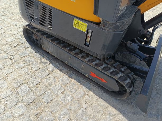 Mini Giratória Infront YFE16 · Ano 2022