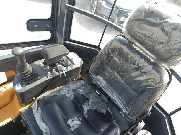 Mini Giratória Infront YFE16 · Ano 2022