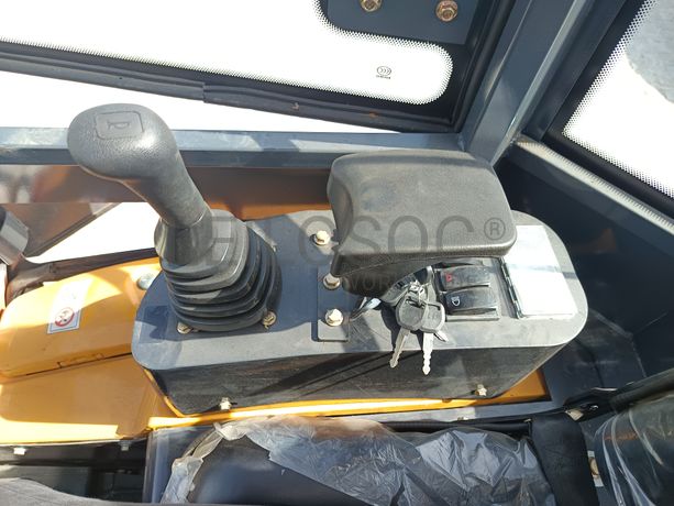 Mini Giratória Infront YFE16 · Ano 2022