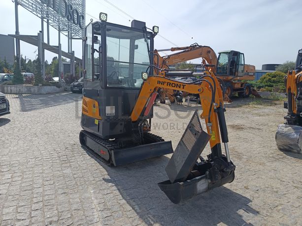 Mini Giratória Infront YFE16 · Ano 2022