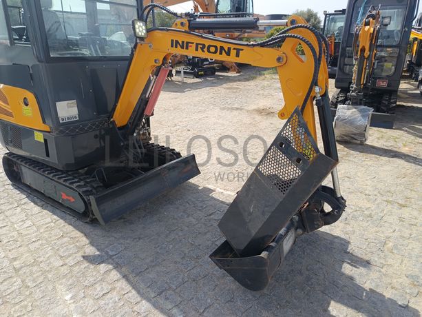 Mini Giratória Infront YFE16 · Ano 2022