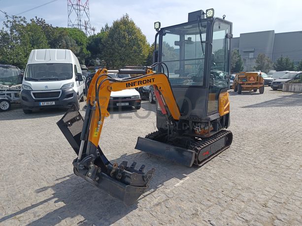 Mini Giratória Infront YFE16 · Ano 2022