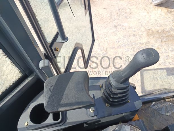 Mini Giratória Infront YFE16 · Ano 2022