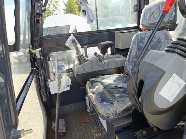 Mini Giratória Infront YFE20 · Ano 2023