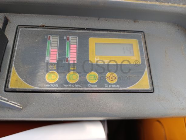 Mini Giratória Infront YFE20 · Ano 2023