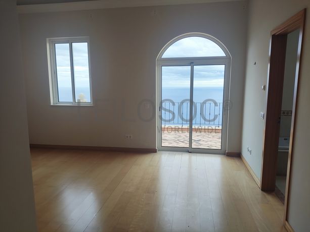 Proporção de 1/2 de Moradia V4 de Luxo com Piscina · Palheiro Village, Funchal