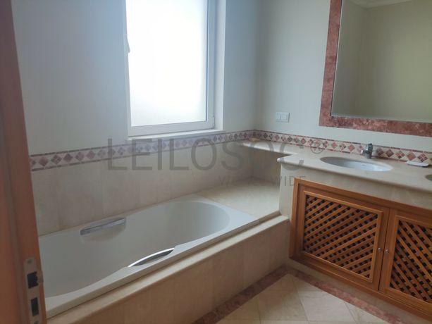 Proporção de 1/2 de Moradia V4 de Luxo com Piscina · Palheiro Village, Funchal