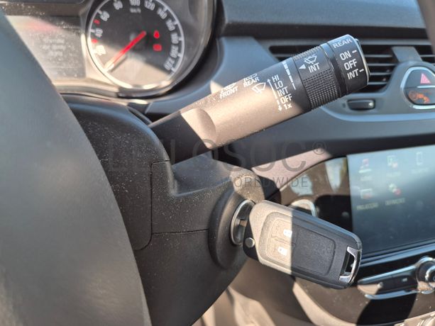 Opel Corsa E Van · Ano 2016