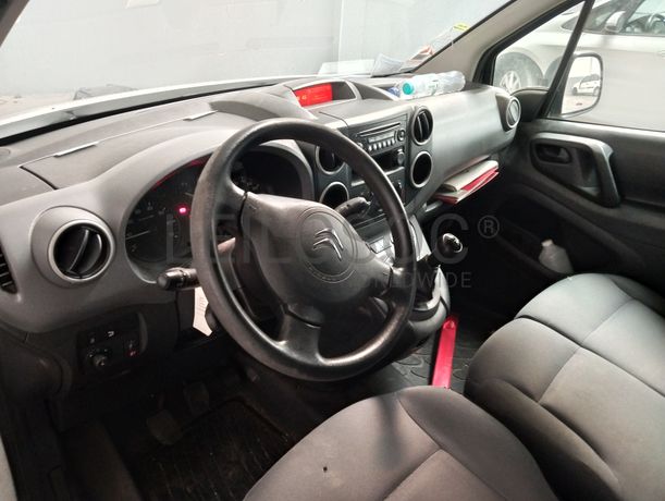 Citroën Berlingo 1.6 HDi · Ano 2016