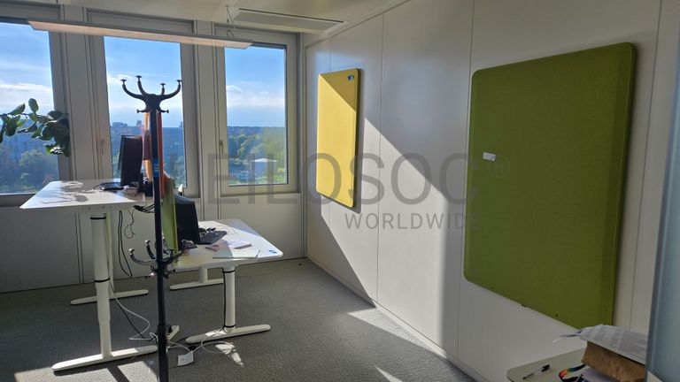 Ensemble de postes de travail ergonomiques